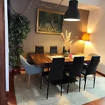 Excelente Em Apartamento *