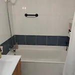 Excelente Em Apartamento *