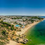 Excelente Em Apartamento *