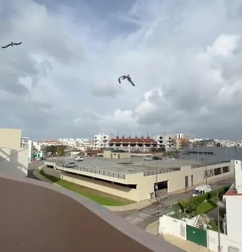 Excelente Em Appartamento